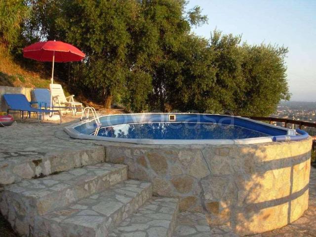 Villa Indipendente in affitto a Seravezza, Toscana