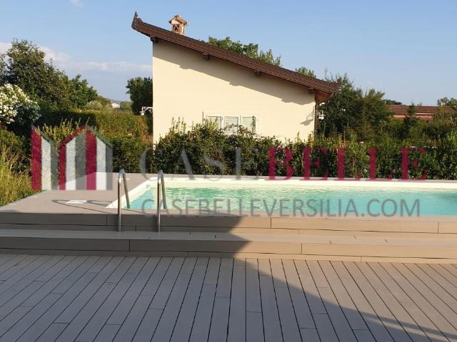 Villa Indipendente in affitto a Frasso, Seravezza