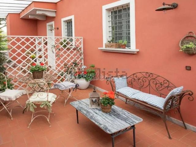 Villa Indipendente in affitto a Ripa, Seravezza