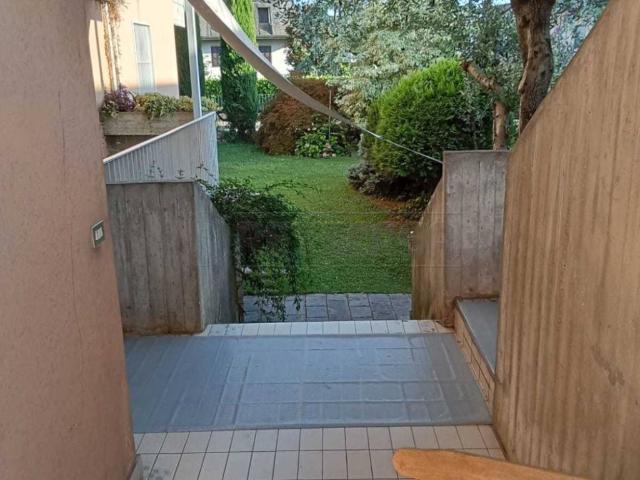 Villa Indipendente in affitto a Paderno, Seriate