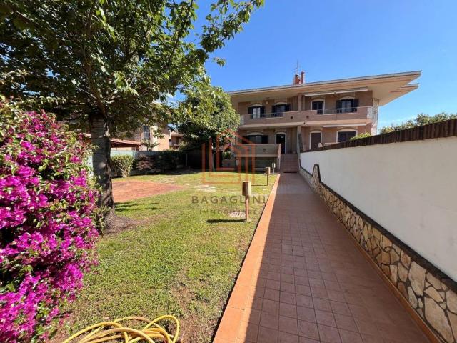 Villa Indipendente in affitto a Pontenuovo, Sermoneta