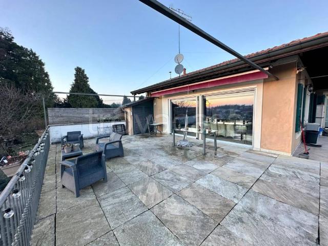 Villa Indipendente in affitto a Abbazia, Sesto Calende