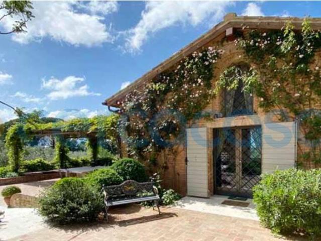 Villa Indipendente in affitto a Siena, Toscana