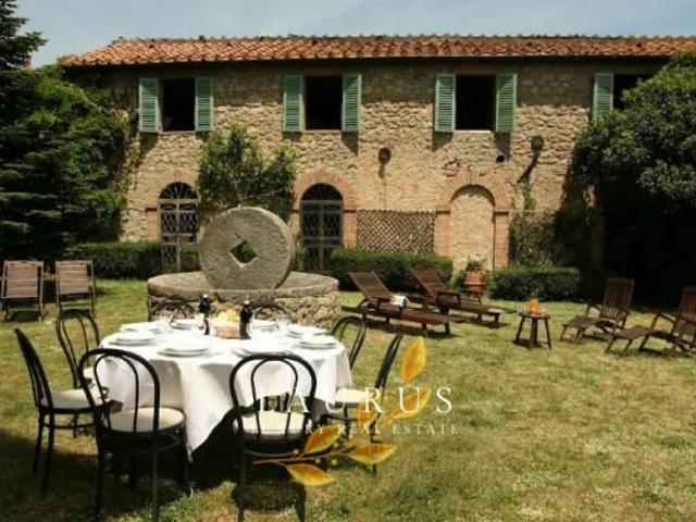 Villa Indipendente in affitto a Pispini, Siena