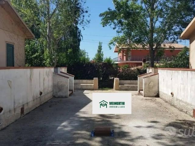 Villa Indipendente in affitto a Belvedere, Siracusa