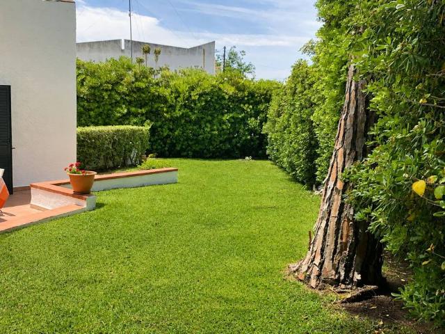 Villa Indipendente in affitto a Fontane Bianche, Siracusa