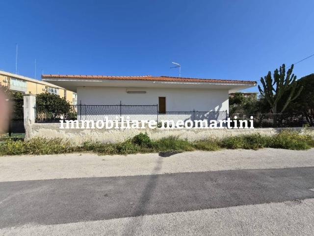 Villa Indipendente in affitto a Grottasanta, Siracusa