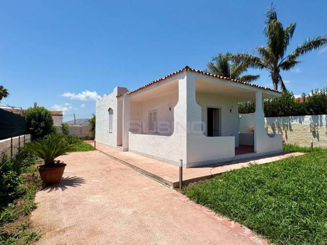 Villa Indipendente in affitto a Siracusa, Sicilia