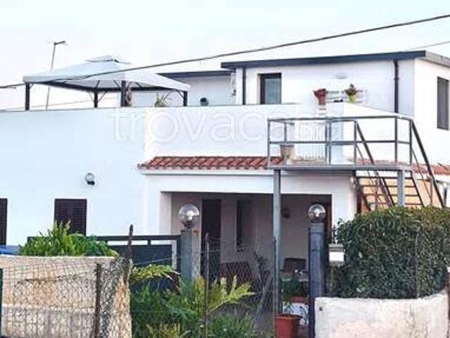 Villa Indipendente in affitto a Milena, Sicilia