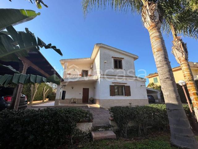 Villa Indipendente in affitto a Villaggio Elios, Siracusa