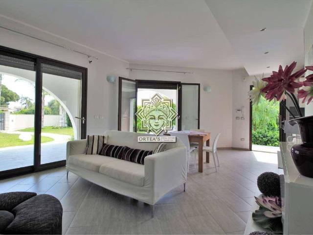 Villa Indipendente in affitto a Arenella, Siracusa