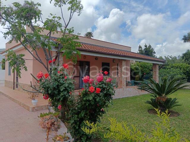 Villa Indipendente in affitto a Arenella, Siracusa