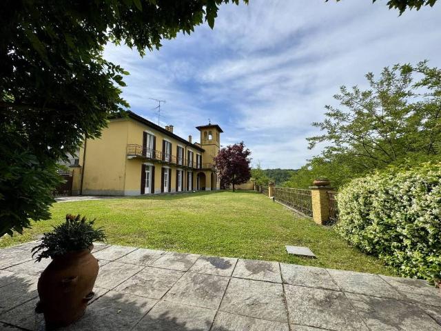 Villa Indipendente in affitto a Somma Lombardo, Lombardia