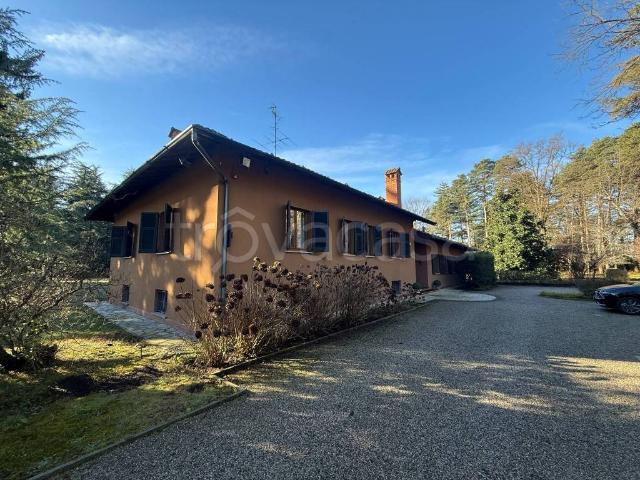 Villa Indipendente in affitto a Mezzana, Somma Lombardo