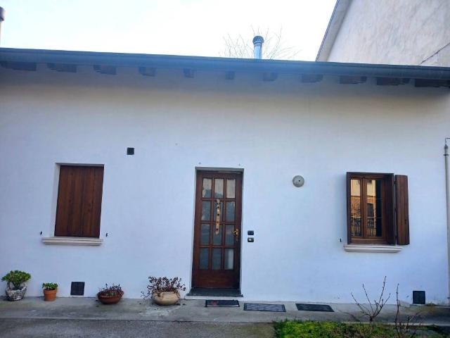 Villa Indipendente in affitto a Spilimbergo, Friuli-Venezia Giulia