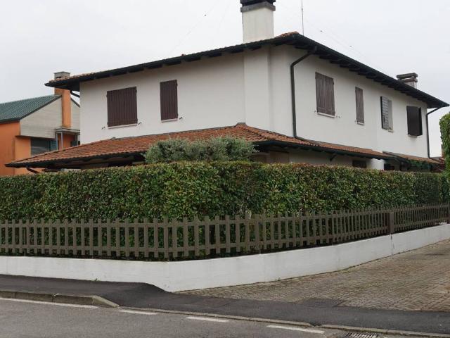 Villa Indipendente in affitto a Stra, Veneto