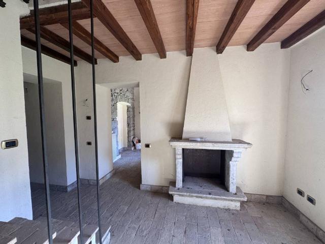 Villa Indipendente in affitto a Supino, Lazio