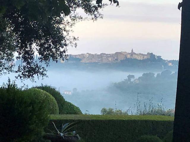 Villa Indipendente in affitto a Borgonuovo, Tarano