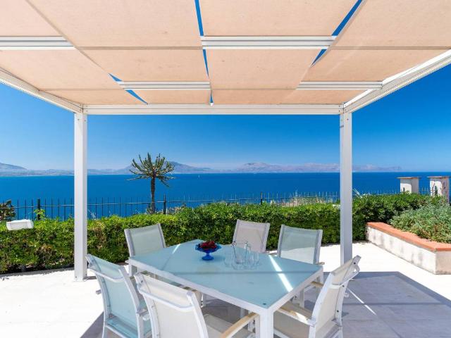 Villa Indipendente in affitto a Terrasini, Sicilia