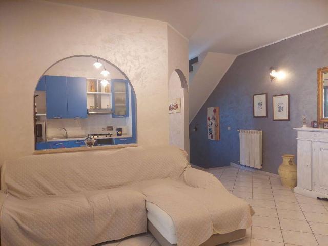 Villa Indipendente in affitto a Campolimpido, Roma Capitale