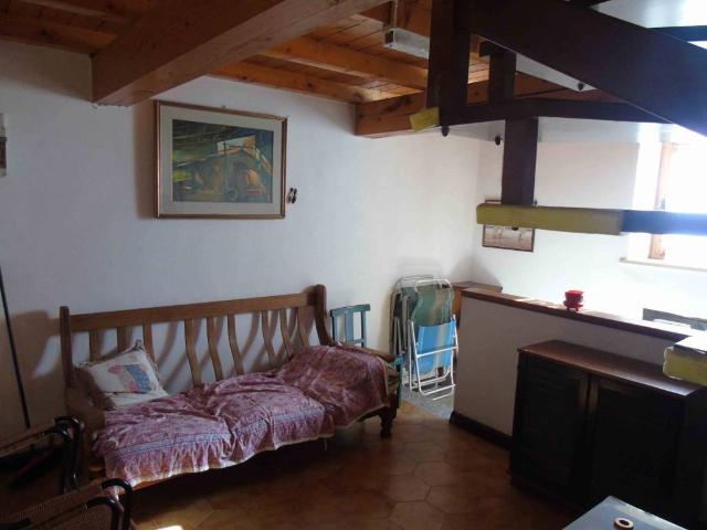 Villa Indipendente in affitto a Tizzano Val Parma, Reggio Emilia