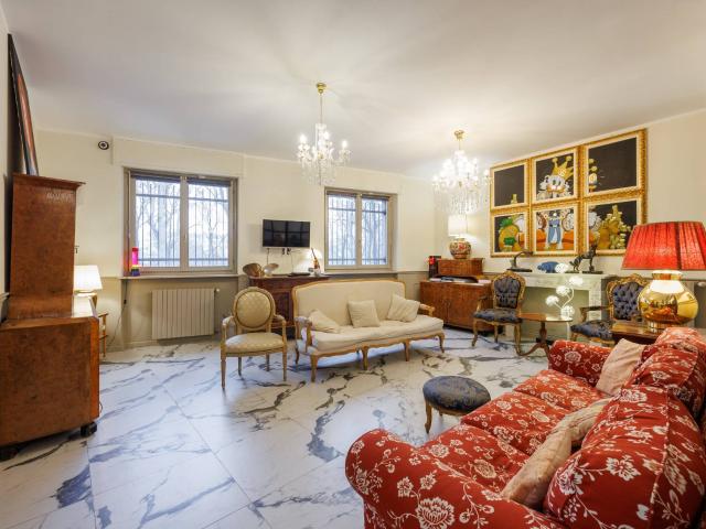 Villa Indipendente in affitto a Circoscrizione 8, Piemonte