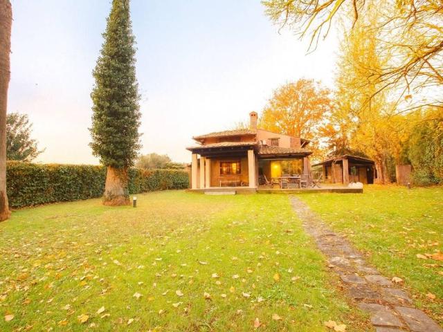 Villa Indipendente in affitto a Roma Capitale, Lazio