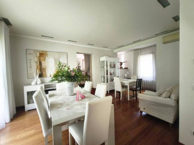 Villa Indipendente in affitto a Selvana, Treviso