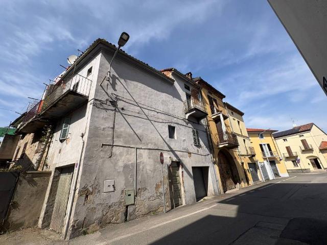 Villa Indipendente in affitto a Piemonte, Vercelli