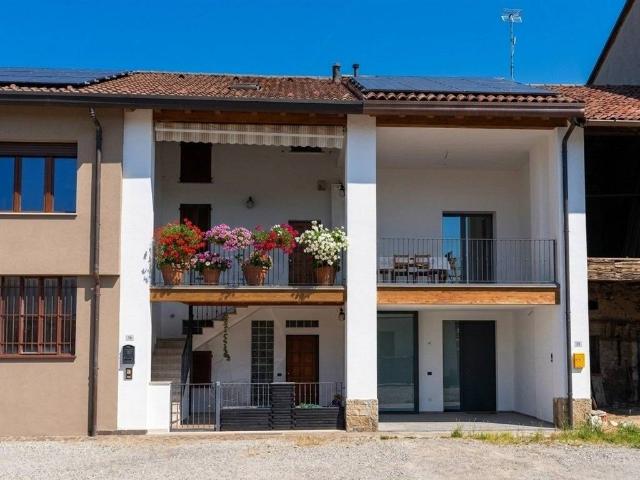 Villa Indipendente in affitto a Triuggio, Lombardia