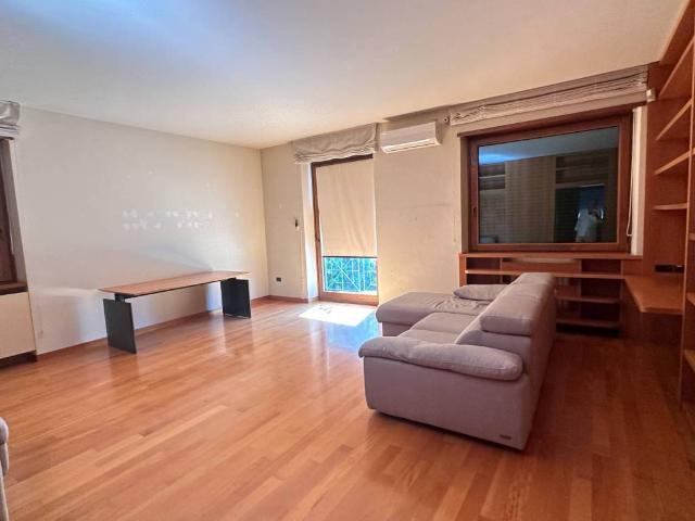 Villa Indipendente in affitto a Borgo Villalta, Reana Del Roiale