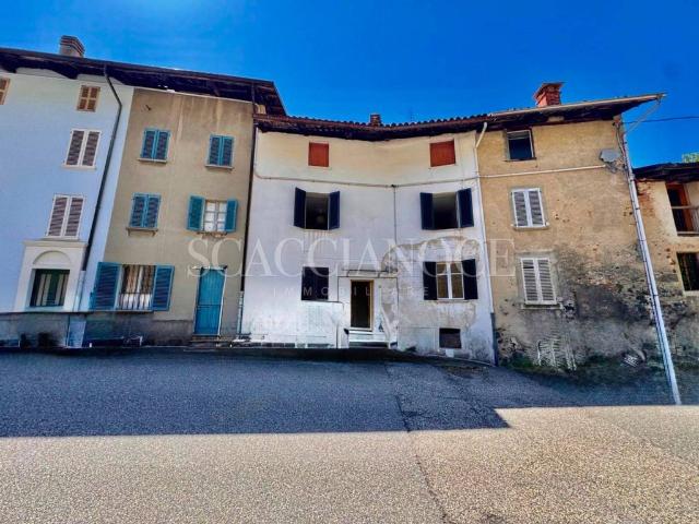 Villa Indipendente in affitto a Valdilana, Piemonte