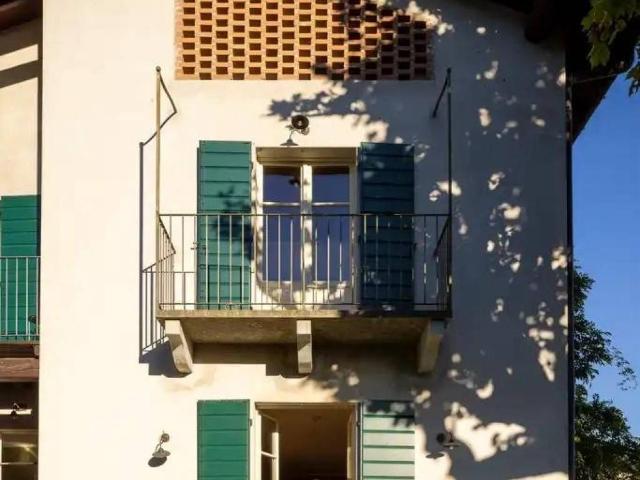 Villa Indipendente in affitto a La Bassa, Varese