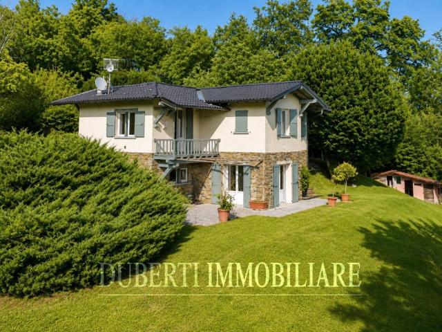 Villa Indipendente in affitto a Varese, Lombardia