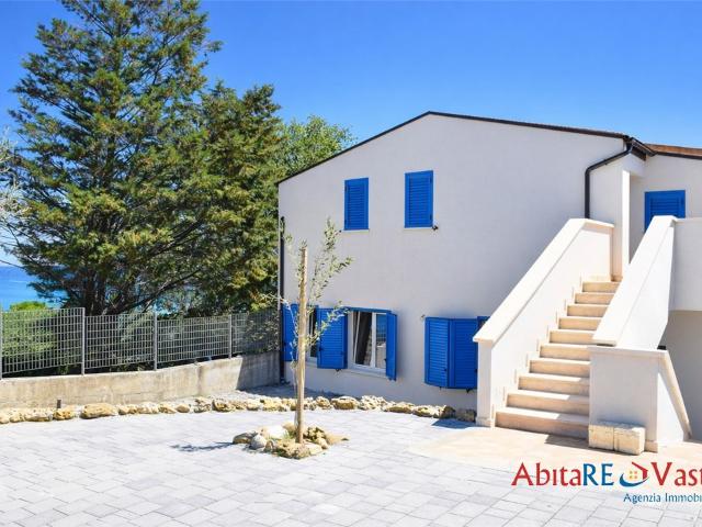 Villa Indipendente in affitto a Vignola a Mare, Vasto
