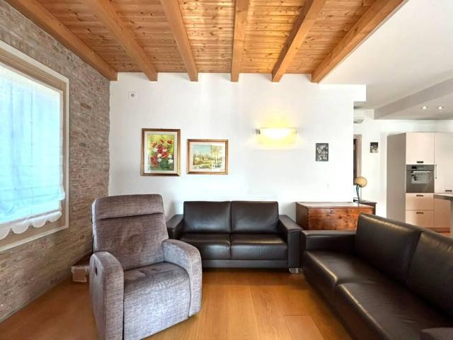 Villa Indipendente in affitto a Carpenedo, Venezia