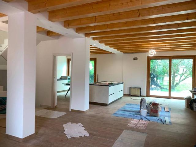 Villa Indipendente in affitto a Malo, Veneto