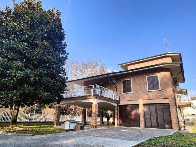 Villa Indipendente in affitto a Santa Bertilla, Vicenza