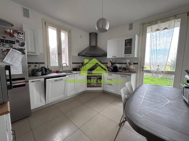 Villa Indipendente in affitto a Unione Alto Ferrarese, Vigarano Mainarda