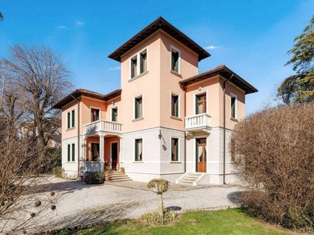 Villa Indipendente in affitto a Calabria, Cosenza