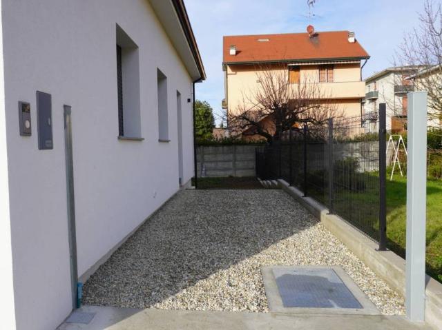 Villa Indipendente in affitto a Rondò Carducci, Voghera