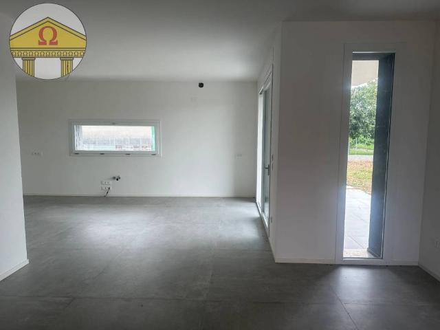 Villa Indipendente in affitto a Volpago Del Montello, Veneto