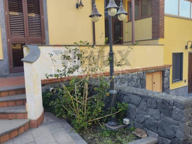 Villa Indipendente in affitto a Acireale, Sicilia