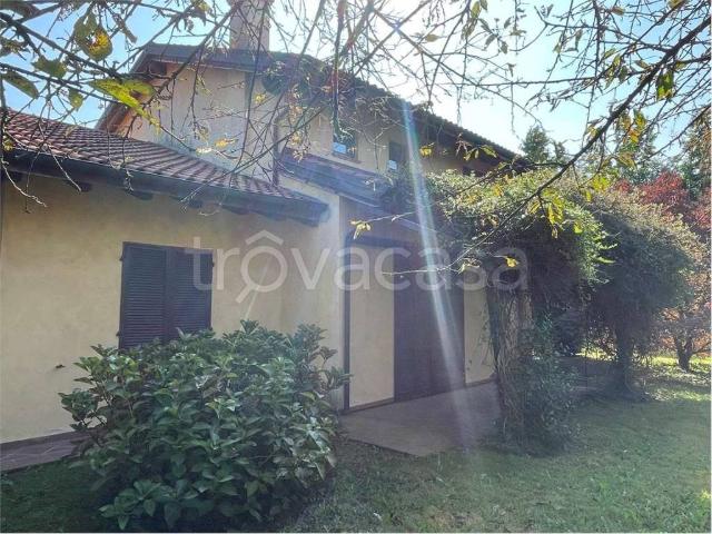Villa Indipendente in affitto a Piemonte, Novara