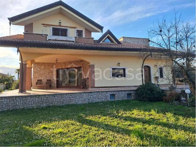 Villa Indipendente in affitto a Alatri, Lazio