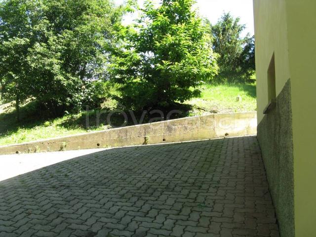Villa Indipendente in affitto a Almenno San Bartolomeo, Lombardia