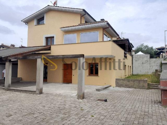 Villa Indipendente in affitto a Roma Capitale, Lazio