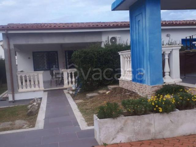 Villa Indipendente in affitto a Lido di Enea, Roma Capitale
