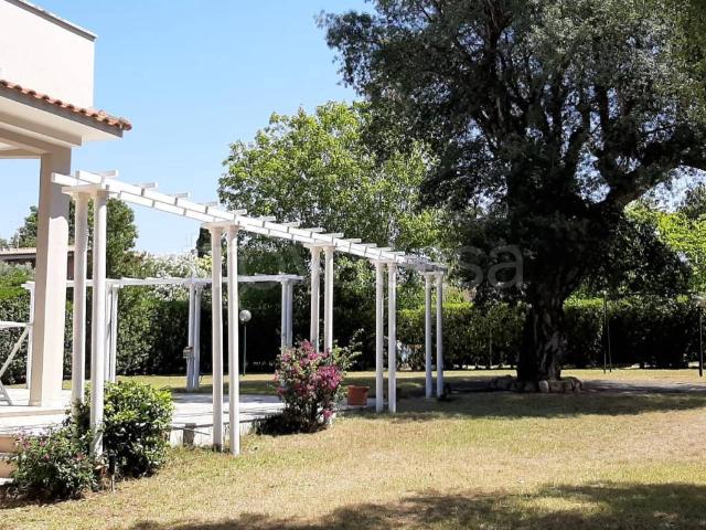 Villa Indipendente in affitto a Lido di Enea, Roma Capitale