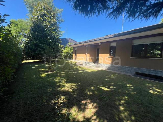 Villa Indipendente in affitto a Arese, Lombardia